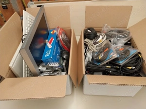 Mix Paket - diverse elektronische Geräte, Kabel, Netzadapter etc. 