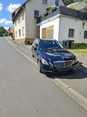 Mercedes-Benz E 220 E 220 T CDI DPF BlueEFFICIENCY tomatik Avantgarde