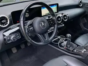 Mercedes-Benz CLA 180 Neue Service +pickerl!Panorama