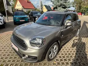 MINI One Countryman One Bild 2