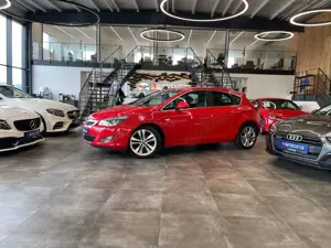 Opel Astra J Lim. 5-trg. Cosmo *Klima*PDC*Tempomat*