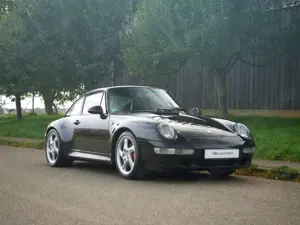 Porsche 993 Carrera 4S