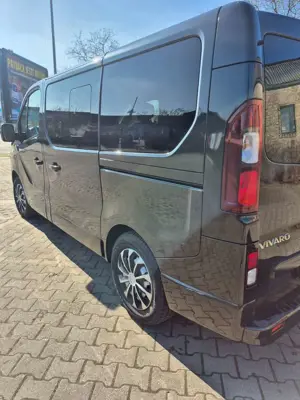 Opel Vivaro BiTurbo 1.6 D L1H1 SS Tourer Bild 4