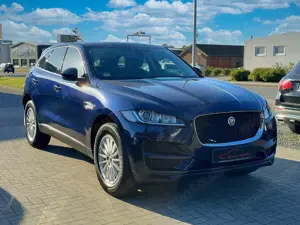Jaguar F-Pace F-PACE Pure AWD SHZ TEMPOMAT 1. Hand Scheckheft