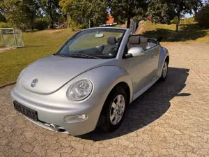 Volkswagen New Beetle Cabriolet 2.0 Highline/ erst 95.000km