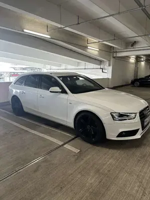 Audi A4 3.0 TDI DPF multitronic S line Sportpaket
