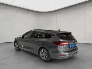 Ford Focus Turnier 1.0 Eco Hybrid Aut. ST-LINE*ACC*TWA* Bild 3