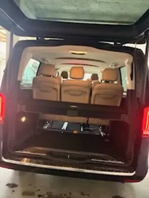 Mercedes-Benz V 250 V-Klasse Diesel d lang 7G-TRONIC Exclusive Edition Bild 4
