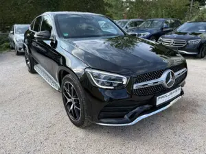 Mercedes-Benz GLC 300 GLC300d AMG Line Kamera Leder LED Navi 1 Hand