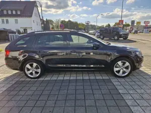 Skoda Octavia Combi Joy - Bi Xenon - AHK Bild 5