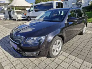 Skoda Octavia Combi Joy - Bi Xenon - AHK Bild 2