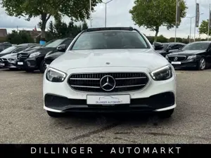 Mercedes-Benz E 300 de 9G Distr Nav LED Kam Widescre TotWi PANO
