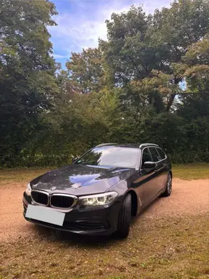 BMW 530 530d Touring Aut. Sport Line