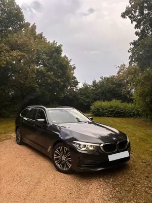 BMW 530 530d Touring Aut. Sport Line