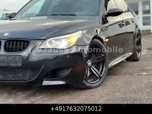 BMW M5 E60 5.0 V10 LCI-Optik Shd HeadUp Scheckheft Bild 2