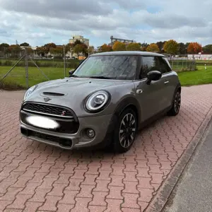 MINI Cooper S HK / SHZ / Reifen und Service Neu