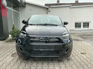 Fiat 500e 3+1 Icon Bild 3