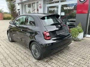 Fiat 500e 3+1 Icon Bild 4