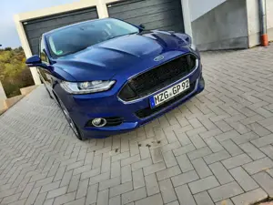Ford Mondeo Mondeo 2.0 EcoBoost Aut. Titanium S Bild 2