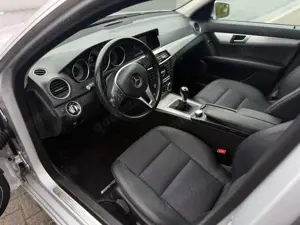 Mercedes-Benz C 180 C 180 T Edition C CGI / TÜV-OKT.2026/2.HAND Bild 3