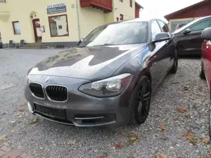 BMW 116 116 i Sport Klima Alu Scheckheftgepflegt