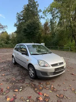 Ford Fiesta Ambiente/Klima/Tüv 06.2027