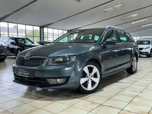 Skoda Octavia Combi Elegance*BI-XENON*ACC*NAVI*AUTOMA*