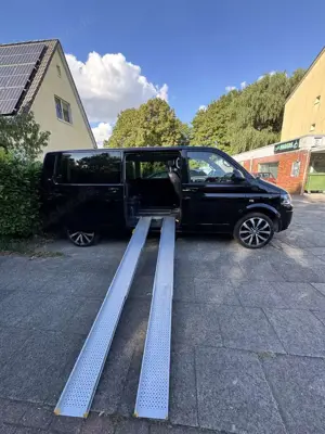 Volkswagen T5 Multivan Multivan Highline  Lang behindertenge NEUER MOTOR