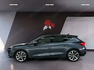 SEAT Leon 1.5 eTSI FR DSG ACC NAVI BEATS Bild 3