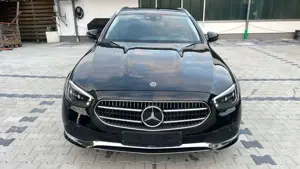 Mercedes-Benz E 300 E300*de*T*Plug-in-Hybrid*FULL*Distronic+*Spur-A* Bild 3