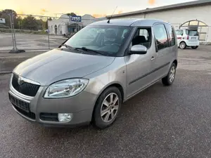Skoda Roomster Basis 1,4 Benzin Klima Tüv 06/2026