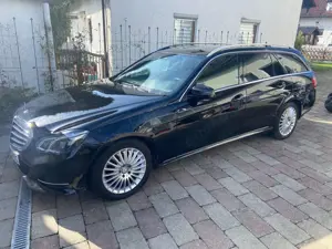 Mercedes-Benz E 220 E 220 T BlueTEC 9G-TRONIC Elegance
