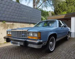 Ford Crown LTD Victoria LX / 5.0 EFI / H-Zulassung, TÜV 04/27
