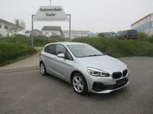 BMW 218 i Active Tourer Advantage Bild 2