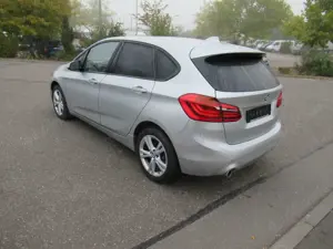 BMW 218 i Active Tourer Advantage Bild 4