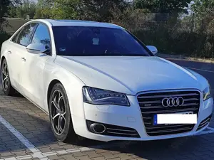 Audi A8 A8 4.2 TDI DPF quattro tiptronic Bild 2