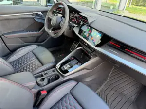 Audi RS3 RS3 Sportback TFSI Sportback quattro S tronic Bild 4