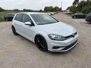 Volkswagen Golf VII  I Facelift I Schöne Optik I Garantie