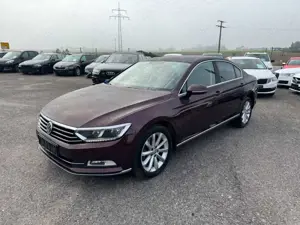 Volkswagen Passat Lim. Highline DSG Navi LED ACC PDC Euro6