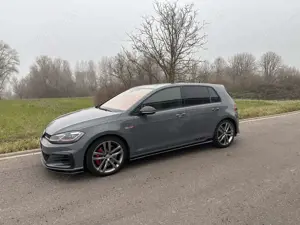 Volkswagen Golf GTI TCR 2.0 TSI OPF DSG scheckheftgepflegt Bild 1