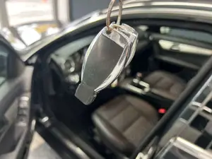 Mercedes-Benz C 180 C 180 T CGI BlueEfficiency Avantgarde (AHK,NAVI)