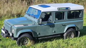 Land Rover Defender Defender Station Wagon Diesel  5-Türer 110
