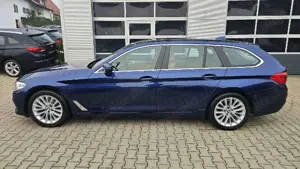 BMW 520 Baureihe 5 Touring 520 d Luxury Line AHK/Kam/Nav Bild 3