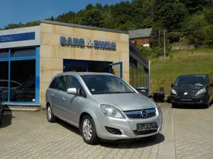 Opel Zafira Innovation GEPFLEGT! XENON! 7SITZER! HU NEU! Bild 4