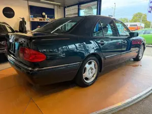 Mercedes-Benz E 420 AVANTGARDE / Vollausstattung / MB Historie Bild 5