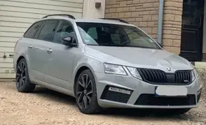 Skoda Octavia Octavia III Combi Diesel Combi 2.0 TDI 4x4 DSG RS