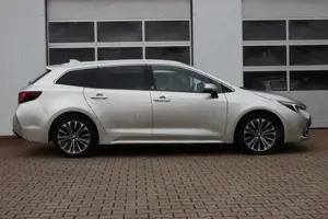 Toyota Corolla TS 1.8 Hybrid Team-D *Standheizung*Navi* Bild 3