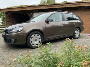 Volkswagen Golf Variant GolfVI Variant2.0TDI,140PS,Voll*STHZ*AHK*NAV*Kl*SH