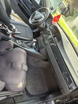 BMW 320 320d DPF Edition Lifestyle Bild 2