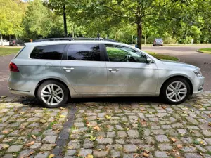 Volkswagen Passat Variant 2.0 TDI DSG BlueMotion Technology Comfortline Bild 3